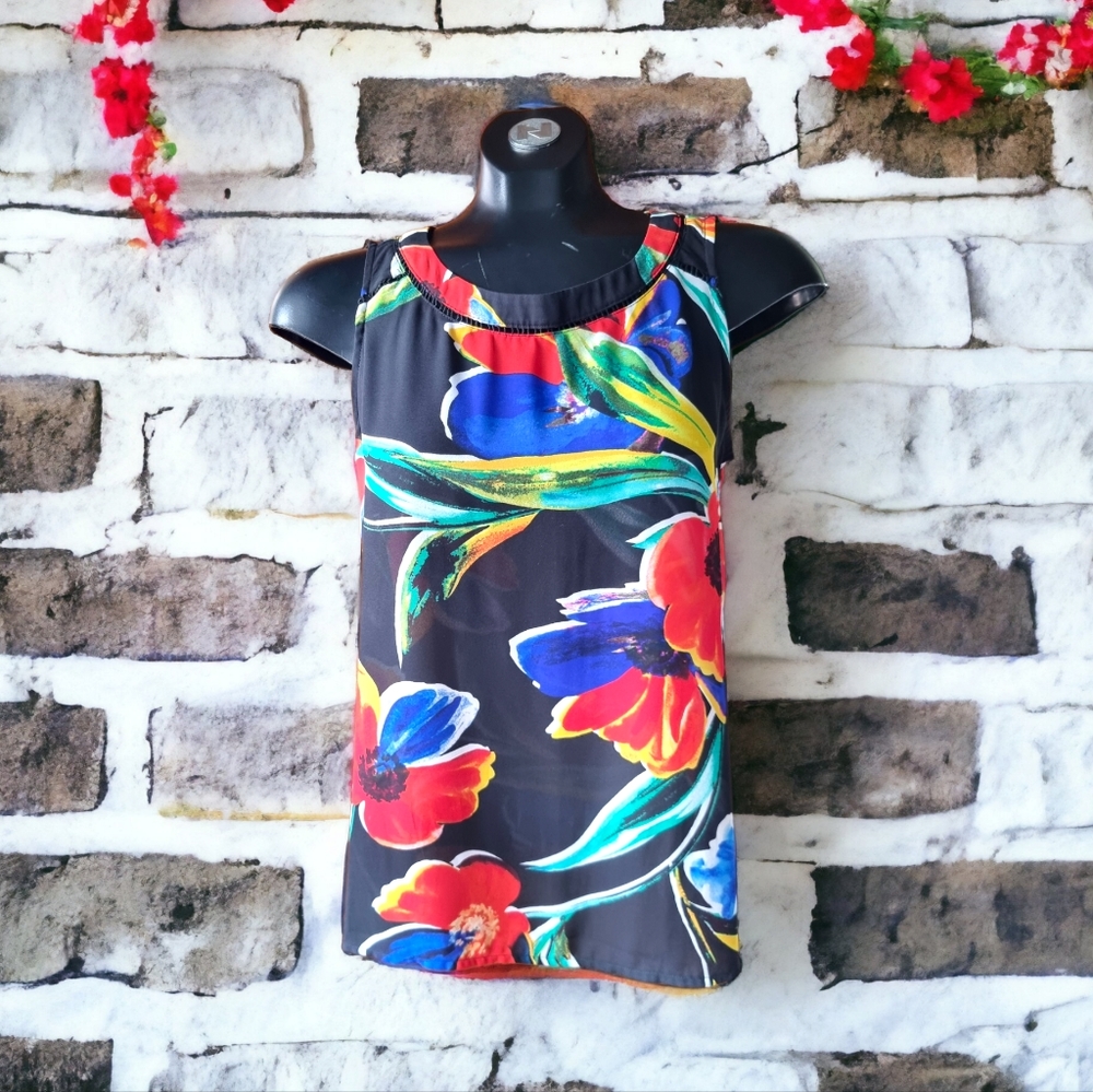 Grey & Gray Bold Floral Print Blouse